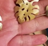 Cómo proteger el brillo de una joya de cobre o de latón